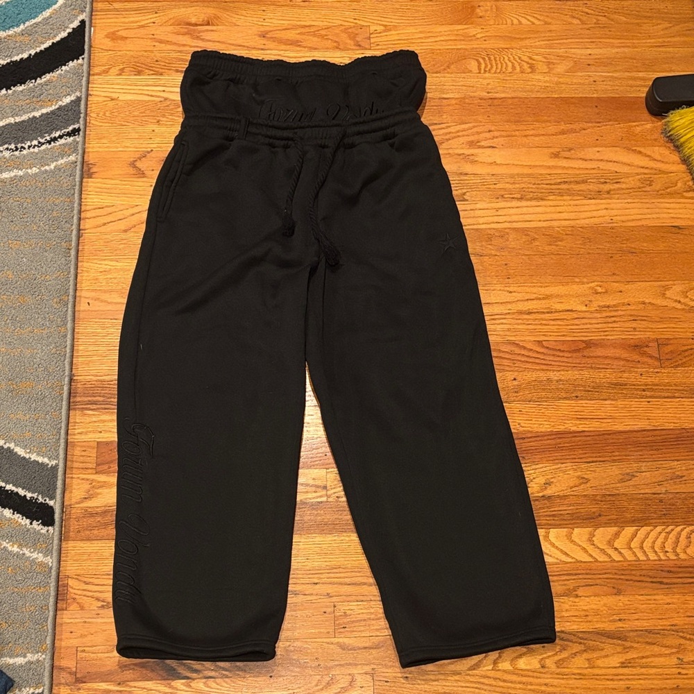 Mens “Forum Vondu” Black Jogger Pants